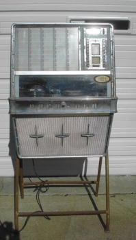Rock-Ola 1484 Jukebox mit Standfuß