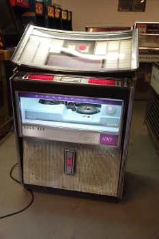 Rock-Ola 404 Capri Jukebox inkl. Intermix für 33 & 45 RPM - US Import