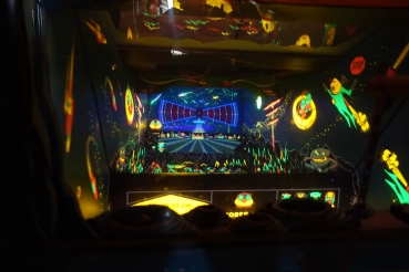 Midway Flying Saucer Arcade Spielautomat - US Import