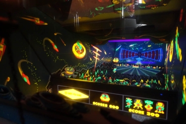 Midway Flying Saucer Arcade Spielautomat - US Import