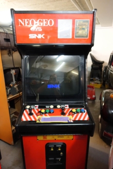 SNK Neo Geo MVS 2-Slot 121 in 1 Arcade Videospielautomat - US Import
