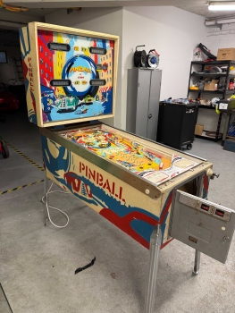 Stern Pinball by Stern Flipper