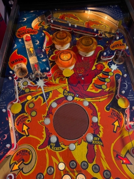 Bally Midway Fireball Classic Flipper Pinball