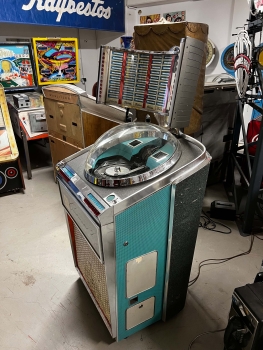 AMi Continental 2-100 Jukebox