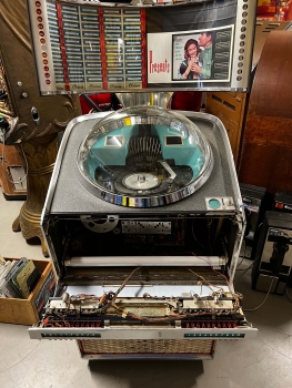 AMi Continental 2-100 Jukebox
