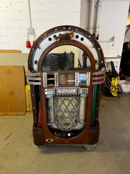 Wurlitzer 1015 Jukebox