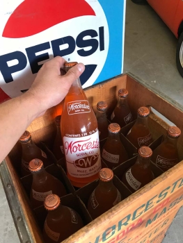 WORCESTER SODA CO. WARE MA Getränkekisten inkl. Flaschen - US Import