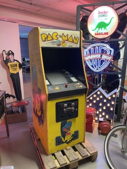 Bally Midway Pac-Man