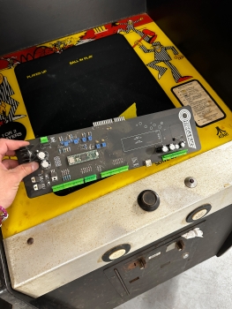 Midway Omega Race Arcade Videospielautomat