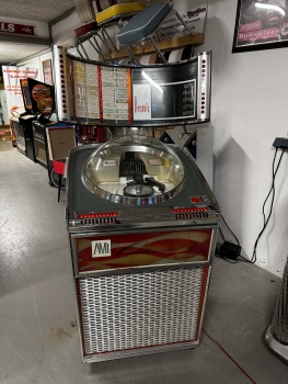 Ami Continental 2-100 Musikbox Jukebox