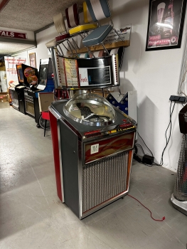 Ami Continental 2-100 Musikbox Jukebox