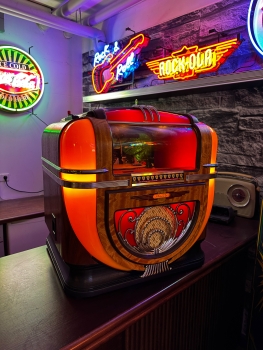 Rock-Ola / Antique Apparatus CD Counter Top Jukebox Model CD-91