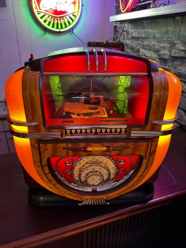 Rock-Ola / Antique Apparatus CD Counter Top Jukebox Model CD-91