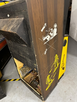 Geiger Infernal Challenge Arcade Videospielautomat
