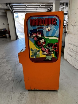 Nintendo Mario Bros Wide Body Arcade Videospielautomat Serial Number 48