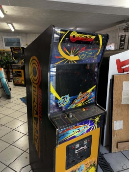 Preview: Midway Omega Race Arcade Videospielautomat