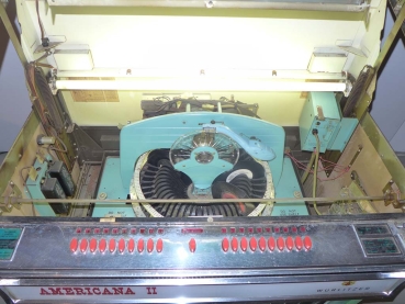 Wurlitzer 3210 Americana II Jukebox