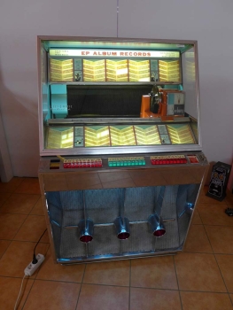 Seeburg 201 Jukebox