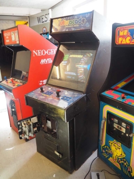 Hyperware Ultracade Multi-Game System Arcade Videospielautomat - US Import