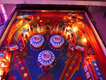 Bally The Six Million Dollar Man Pinball