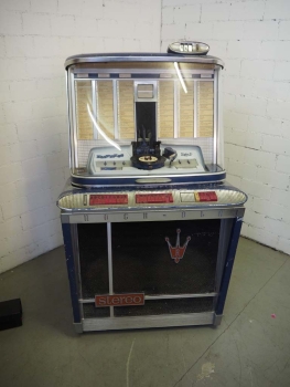 Rock-Ola 1496 Empress 120 Jukebox