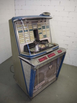 Rock-Ola 1496 Empress 120 Jukebox