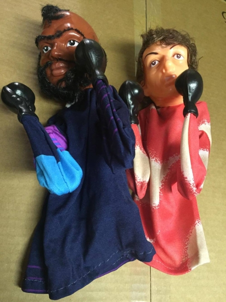Clubber Lang und Rocky Handpuppen wie Kasperle Theater - US Import