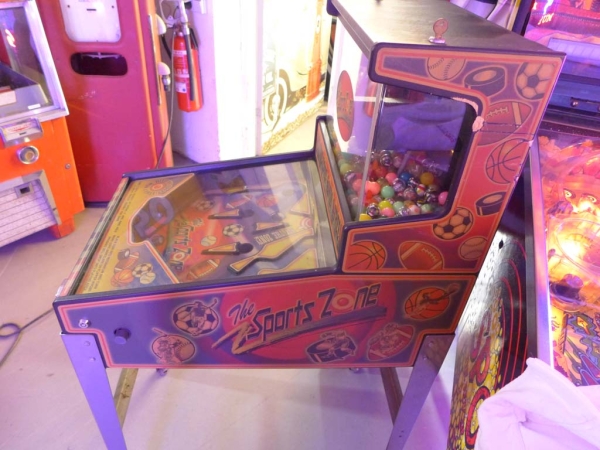 The Sport Zone Bubblegum Pinball