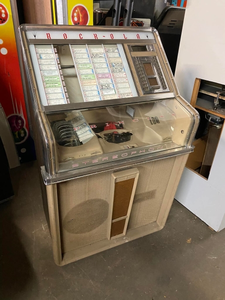 Rock-Ola 1493 Princess Jukebox
