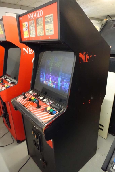 SNK Neo Geo MVS 4-Slot Arcade Videospielautomat - US Import