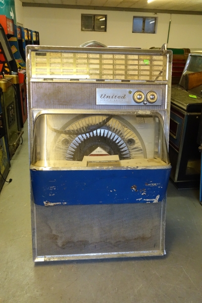 United UPB-100 Jukebox - US Import