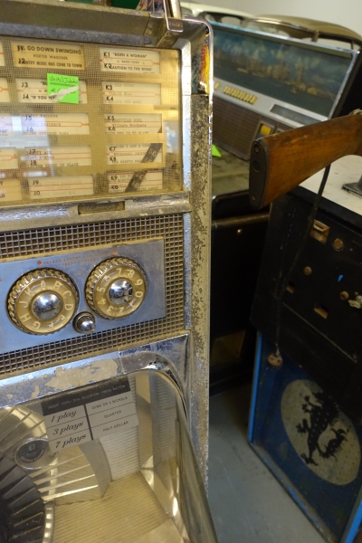 United UPB-100 Jukebox - US Import