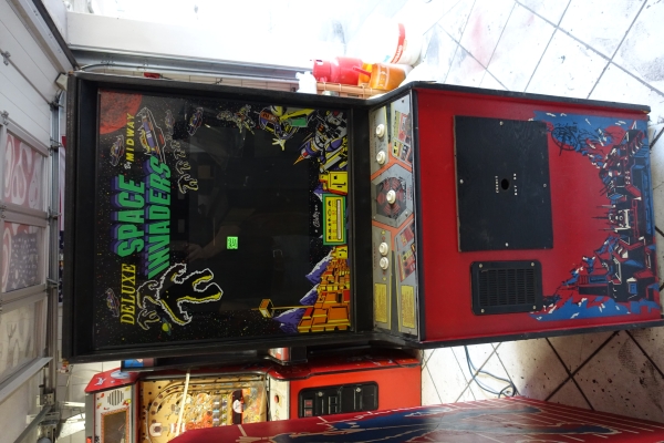 Midway Space Invaders Deluxe Arcade - US Import