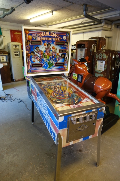 Bally Harlem Globe Trotters Pinball