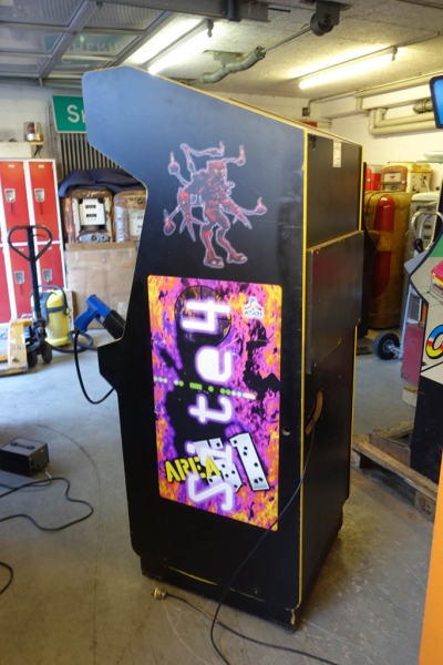 Taito Area 51 Arcade Spielautomat in Dynamo HS-5 Gehäuse - US Import