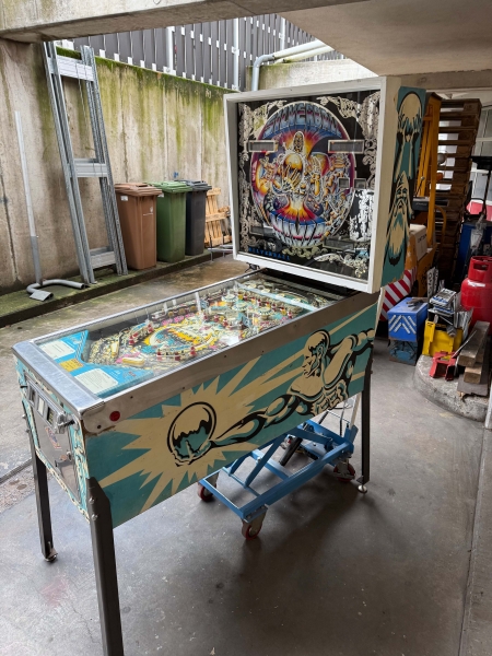 Bally Silverball Mania Flipper