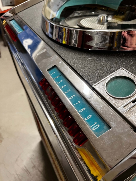 AMi Continental 2-100 Jukebox