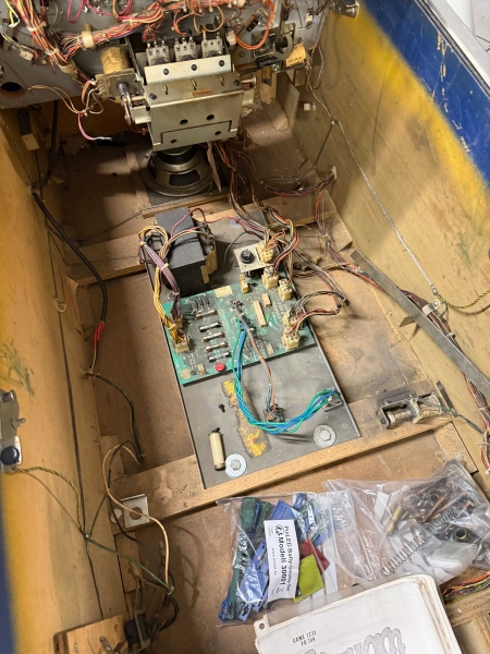 Bally Fathom Flipper