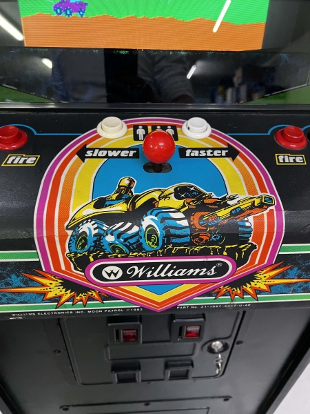 Williams Moon Patrol Arcade Videospielautomat