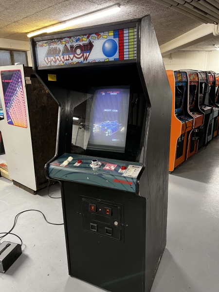 Romstar Arkanoid Arcade Videospielautomat