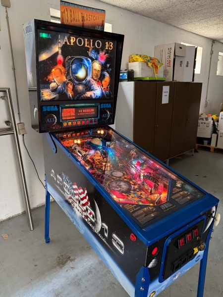 Sega Apollo 13 Flipper