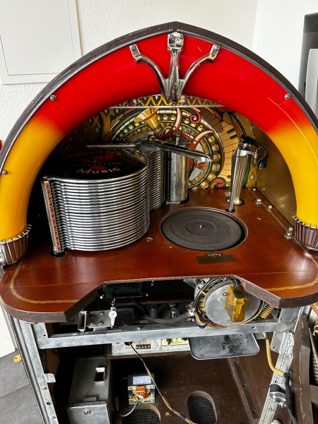 Wurlitzer 1100 Jukebox restauriert