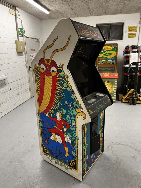 Atari Millipede Arcade