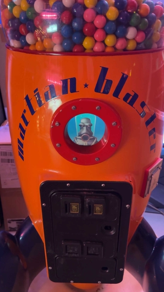 Vend-A-Mation Martian Blaster Gumball Rackete Kaugummi Automat