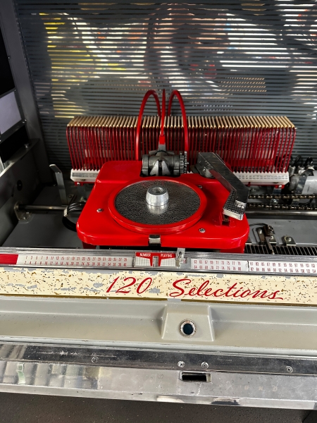 AMi F-120 Musikbox Jukebox