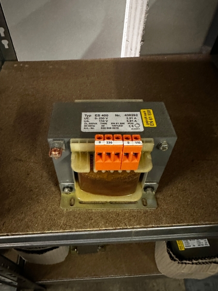 Transformator 230V -- 110V, 650 Watt