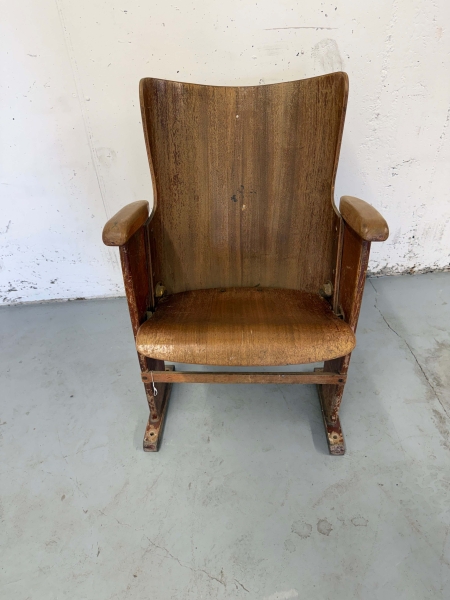 Alter Kino-/Theatersitz – Holz Klappsitz – Vintage Industrial