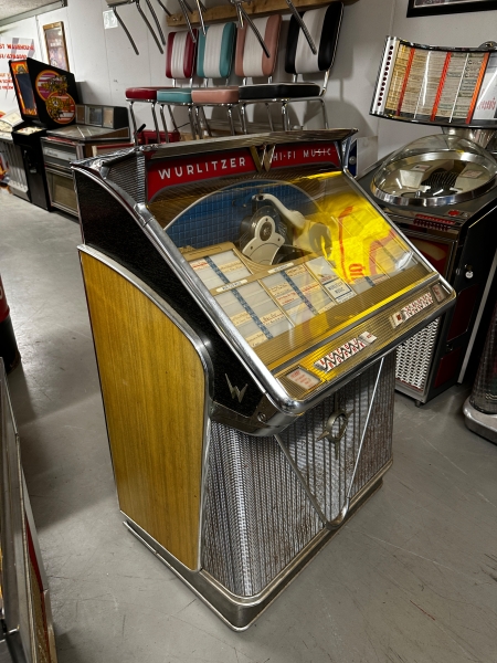 Wurlitzer 2410 Jukebox