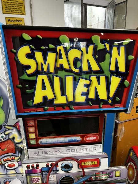 ICE Smack n Alien Arcade Whacker inkl. Whack A Alien Prototyp