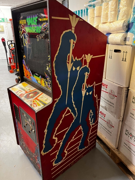 Midway Space Invaders Deluxe Arcade Videospielautomat